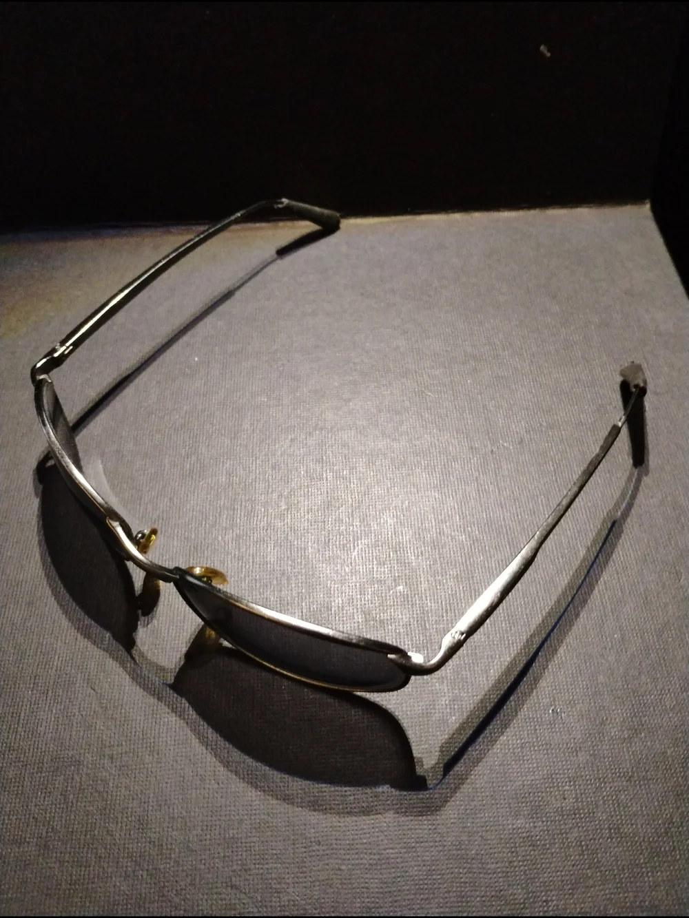 Men's Metal Frame Sunglasses in Black with Dark Lenses